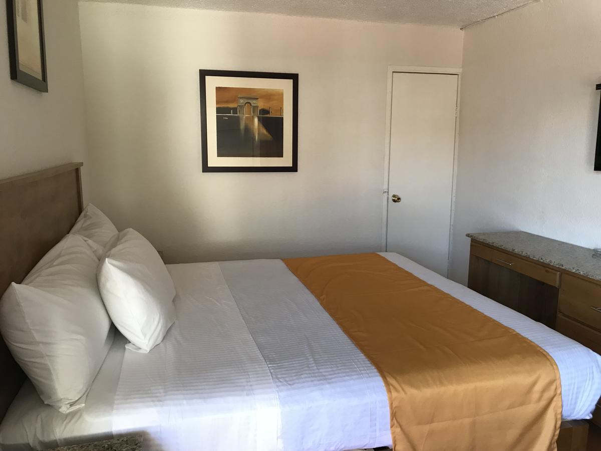 Hotel Guillen Jr Tijuana Zewnętrze zdjęcie