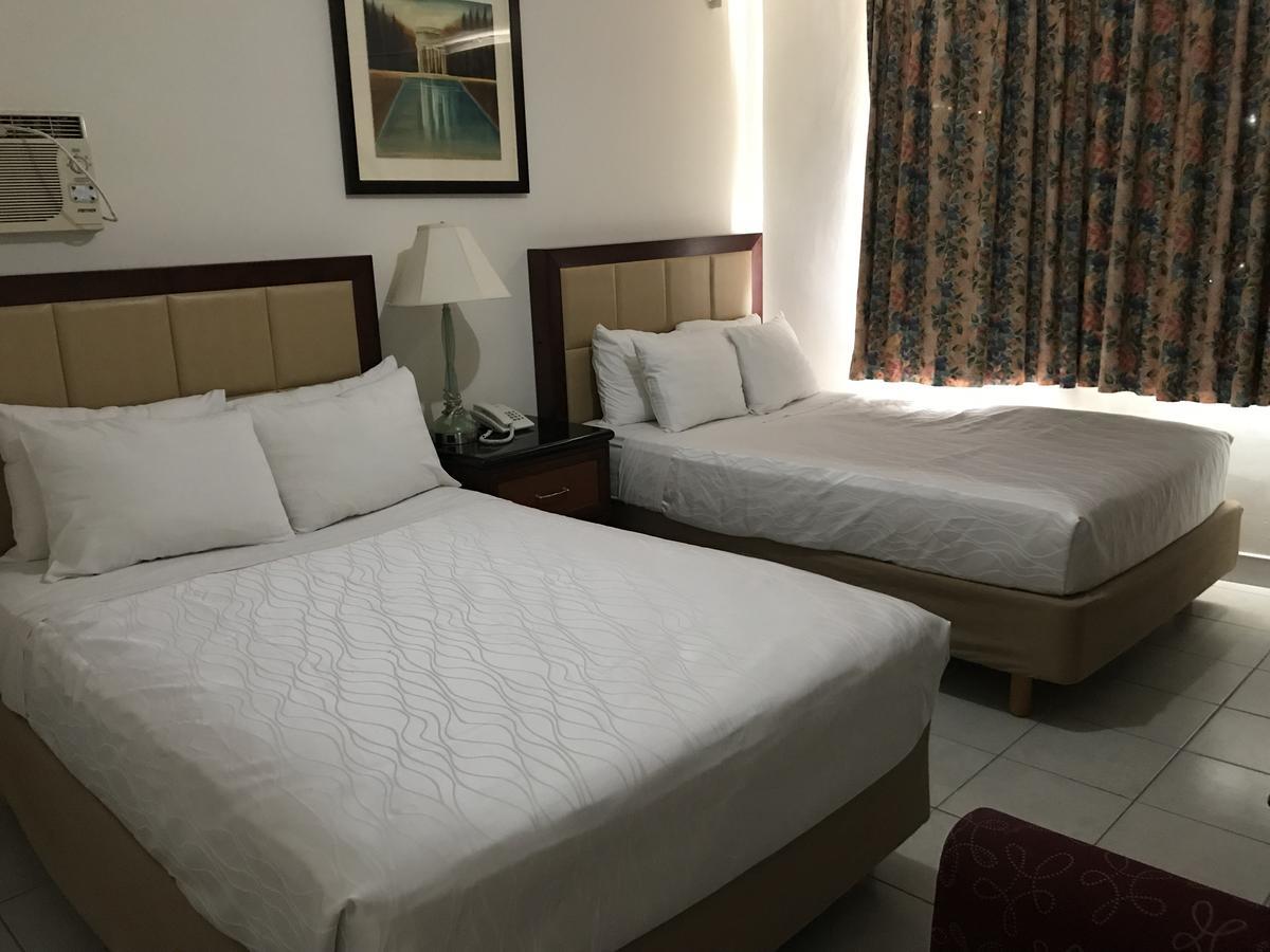 Hotel Guillen Jr Tijuana Zewnętrze zdjęcie