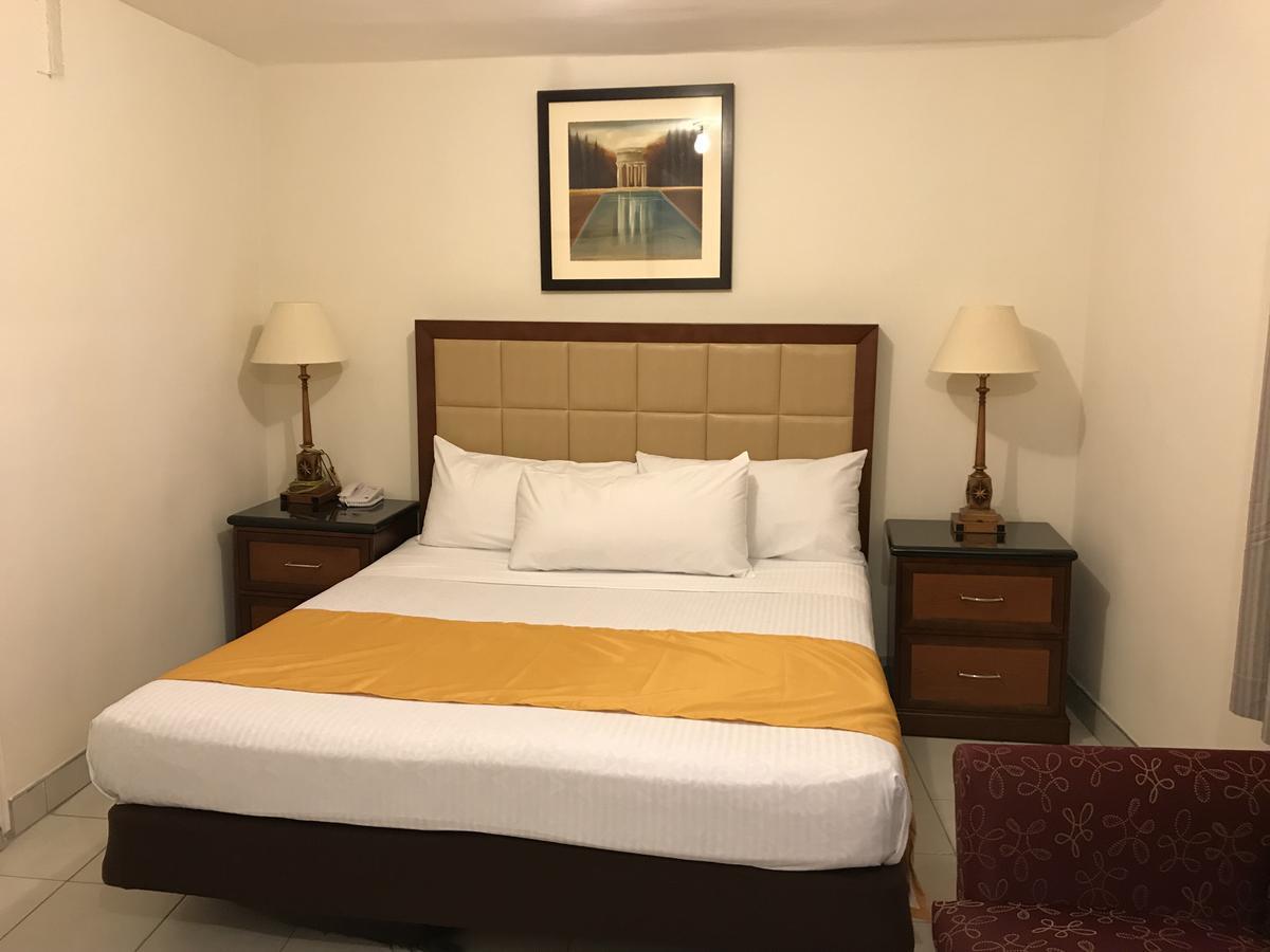 Hotel Guillen Jr Tijuana Zewnętrze zdjęcie
