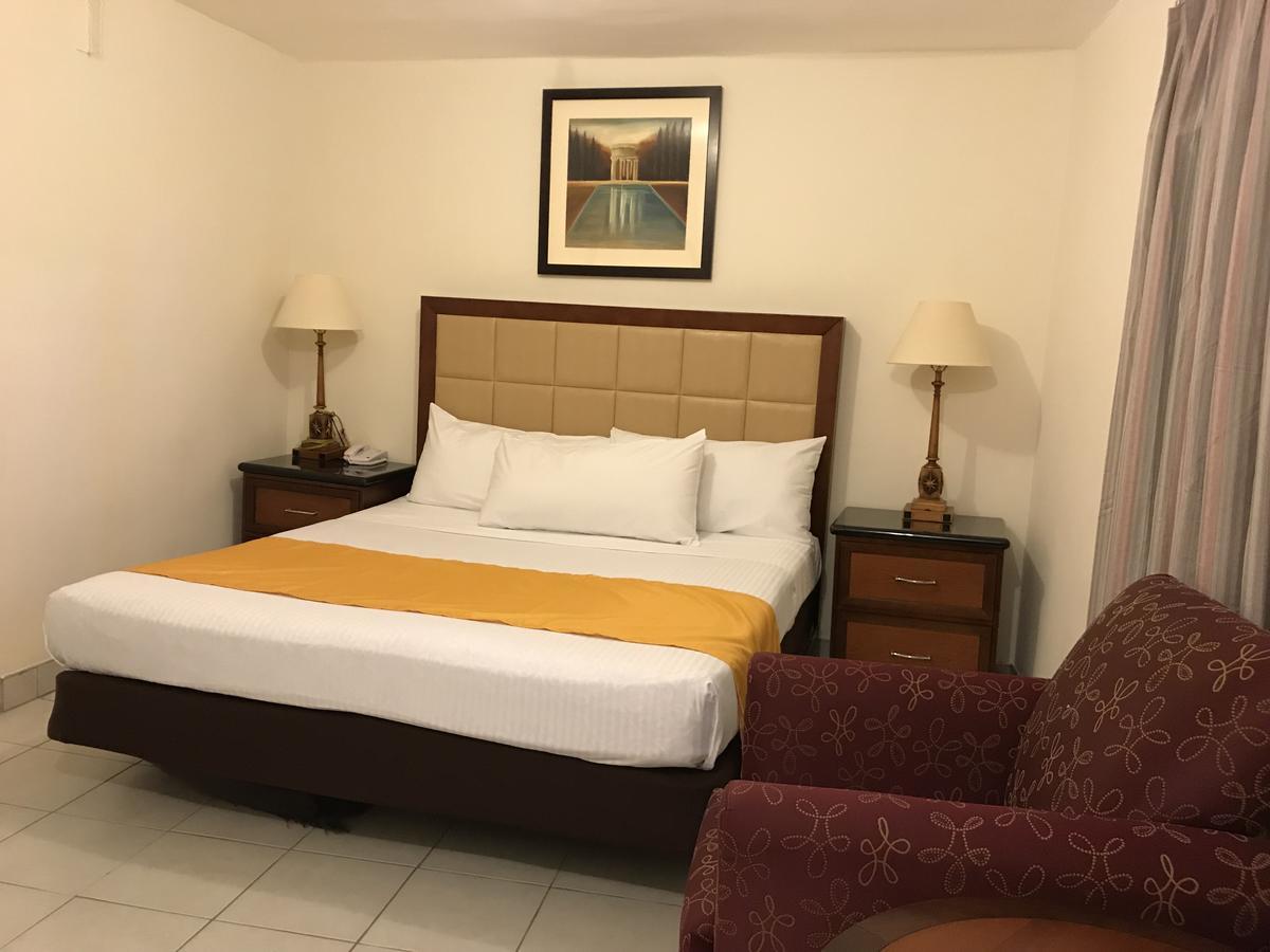 Hotel Guillen Jr Tijuana Zewnętrze zdjęcie