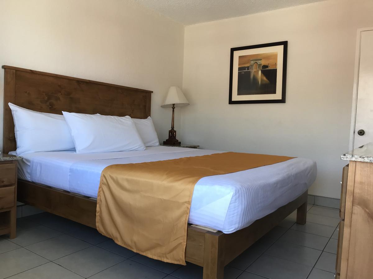 Hotel Guillen Jr Tijuana Zewnętrze zdjęcie