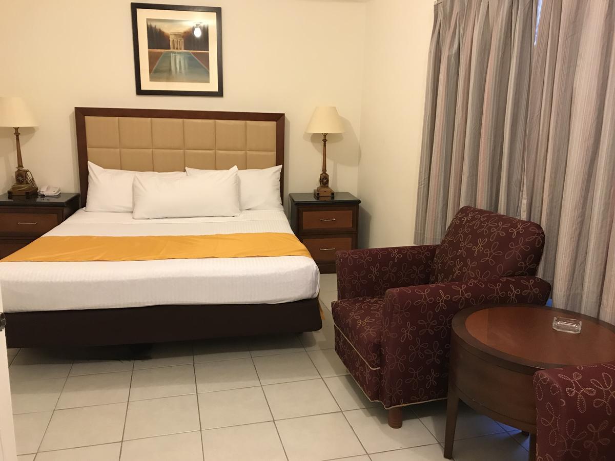 Hotel Guillen Jr Tijuana Zewnętrze zdjęcie