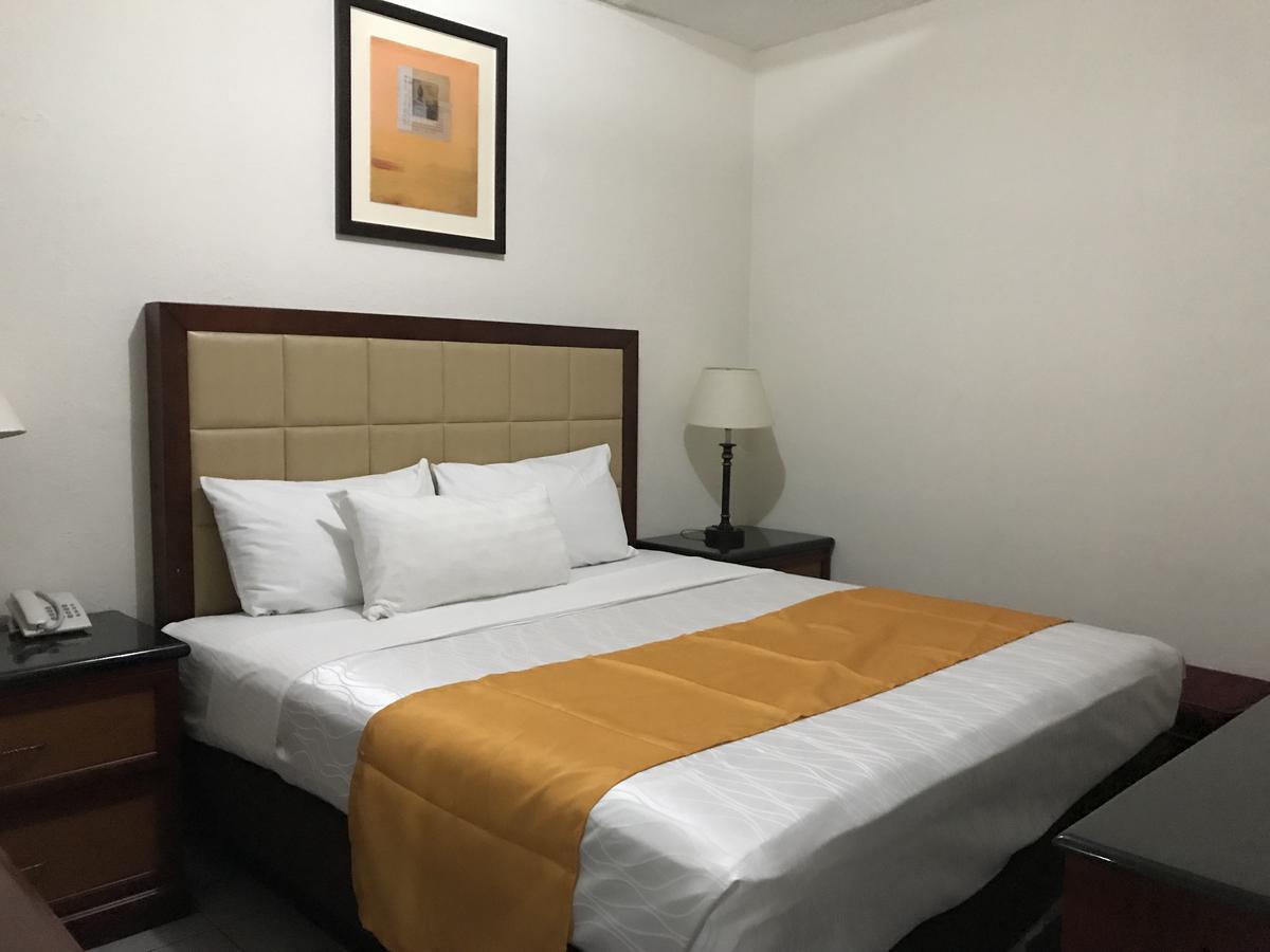 Hotel Guillen Jr Tijuana Zewnętrze zdjęcie