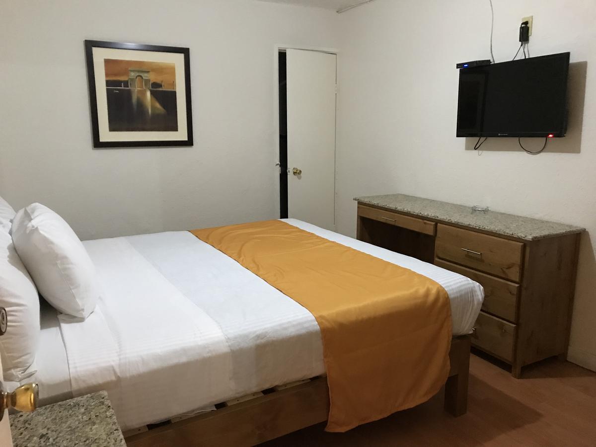Hotel Guillen Jr Tijuana Zewnętrze zdjęcie