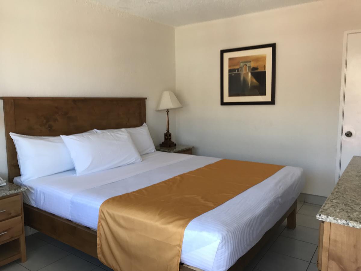 Hotel Guillen Jr Tijuana Zewnętrze zdjęcie