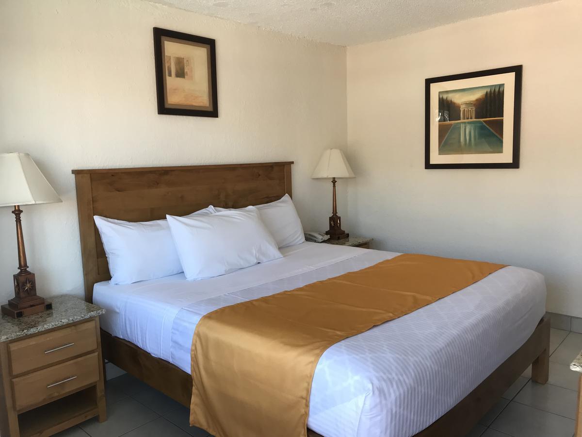 Hotel Guillen Jr Tijuana Zewnętrze zdjęcie