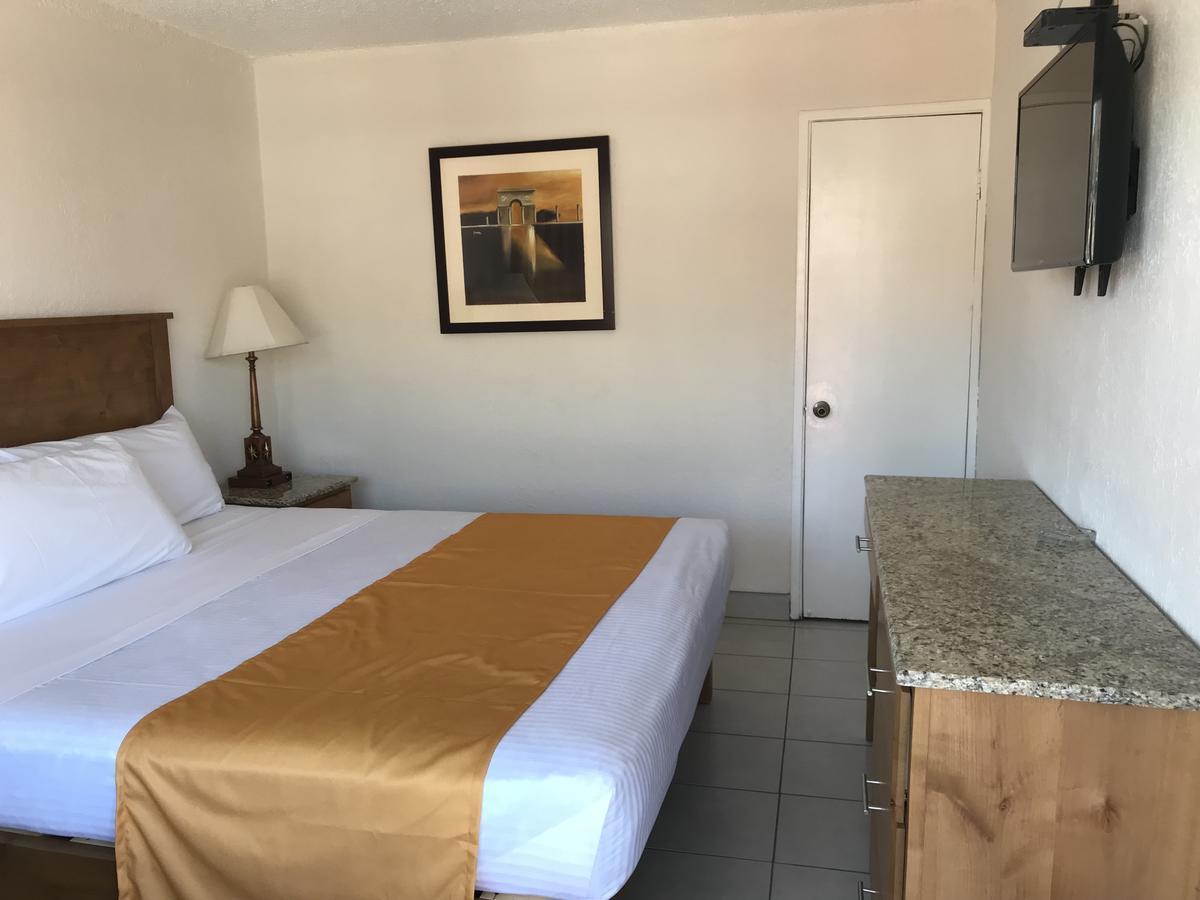 Hotel Guillen Jr Tijuana Zewnętrze zdjęcie