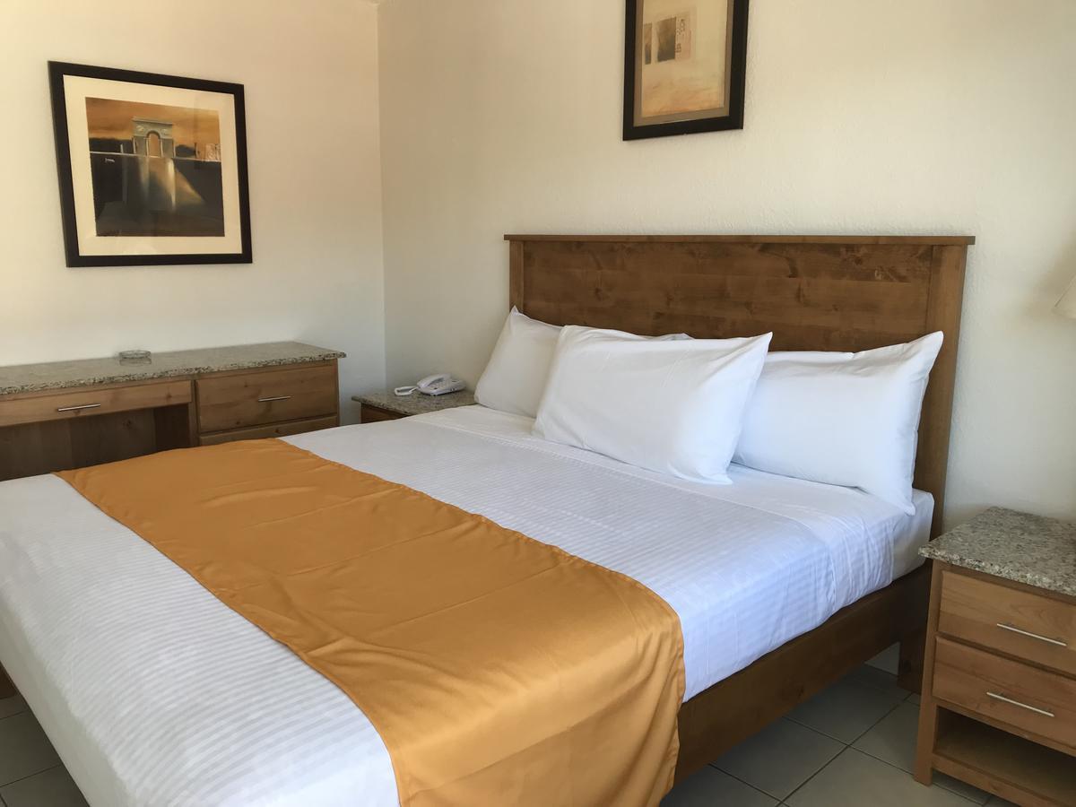Hotel Guillen Jr Tijuana Zewnętrze zdjęcie